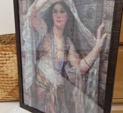 پازل زن شرقی 700 تکه